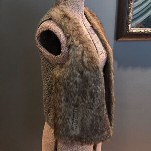 Vintage Havana gray knit/faux fur vest NWT, medium